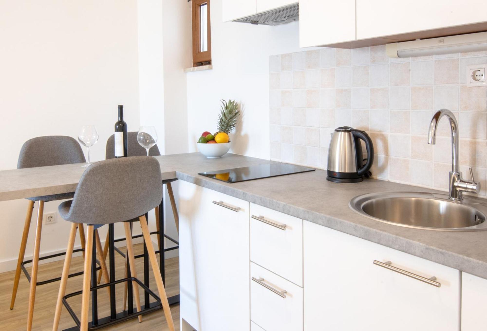 Bed & Breakfast Portun In The Center Baška Voda المظهر الخارجي الصورة