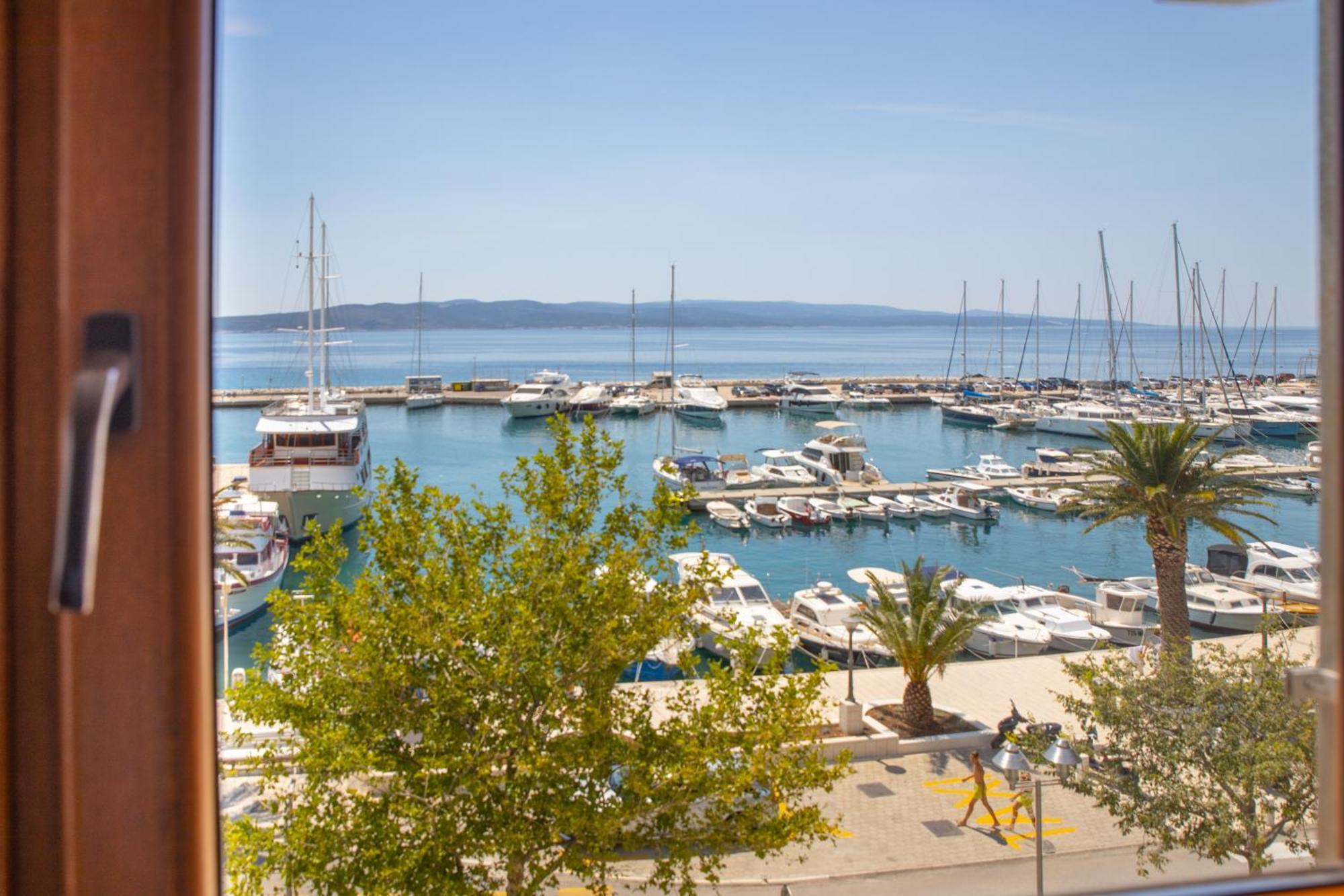 Bed & Breakfast Portun In The Center Baška Voda المظهر الخارجي الصورة