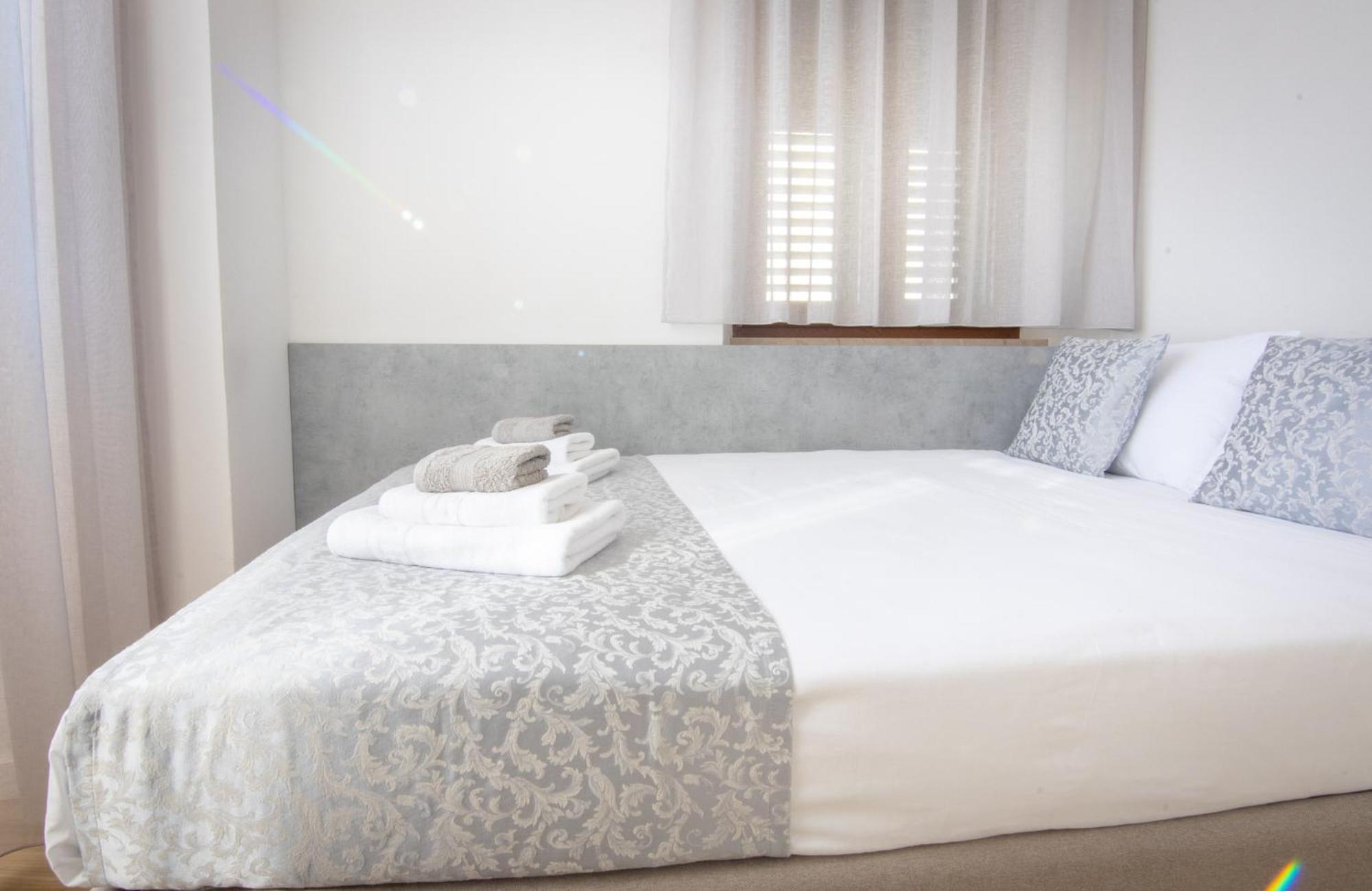 Bed & Breakfast Portun In The Center Baška Voda المظهر الخارجي الصورة