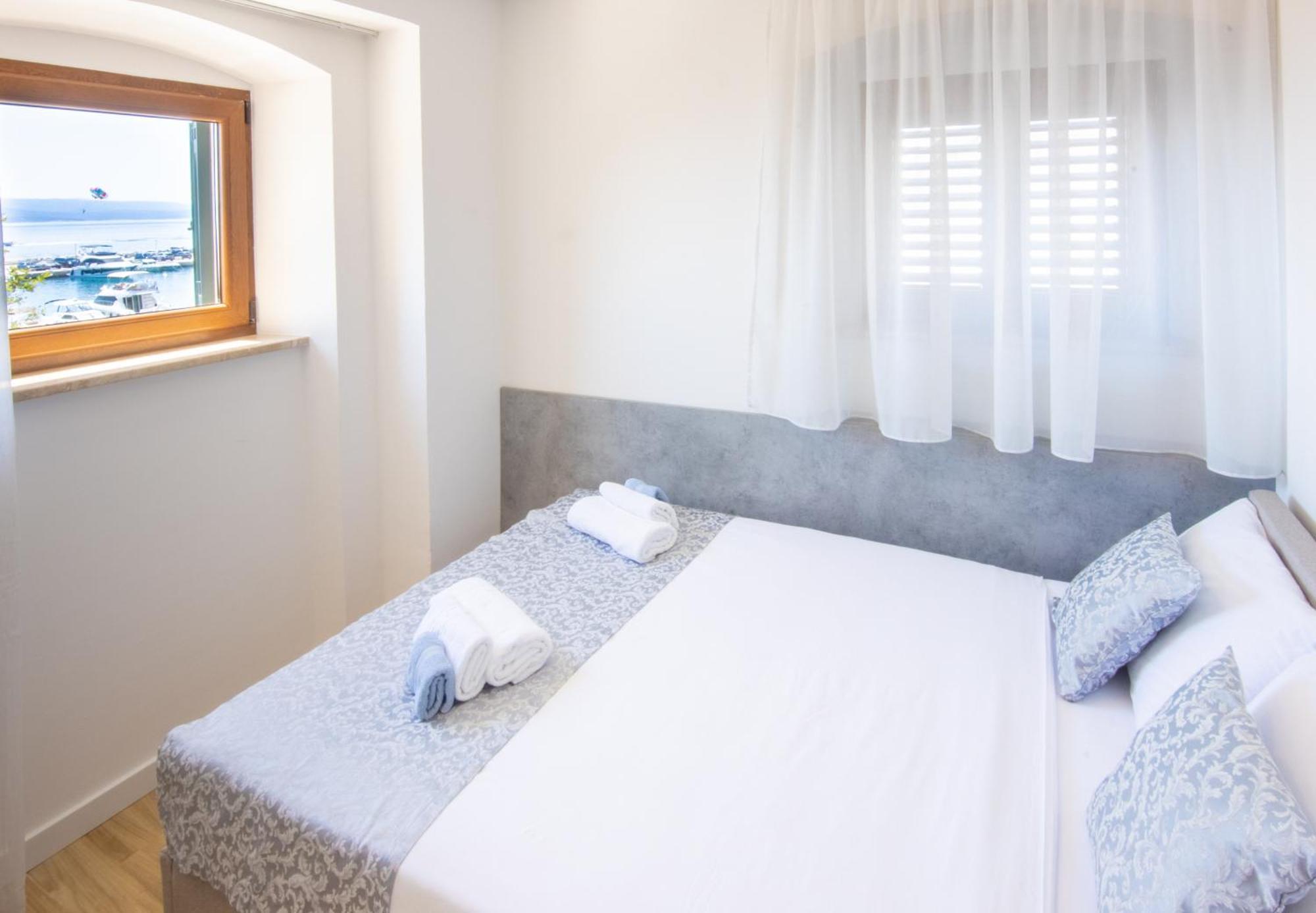 Bed & Breakfast Portun In The Center Baška Voda المظهر الخارجي الصورة