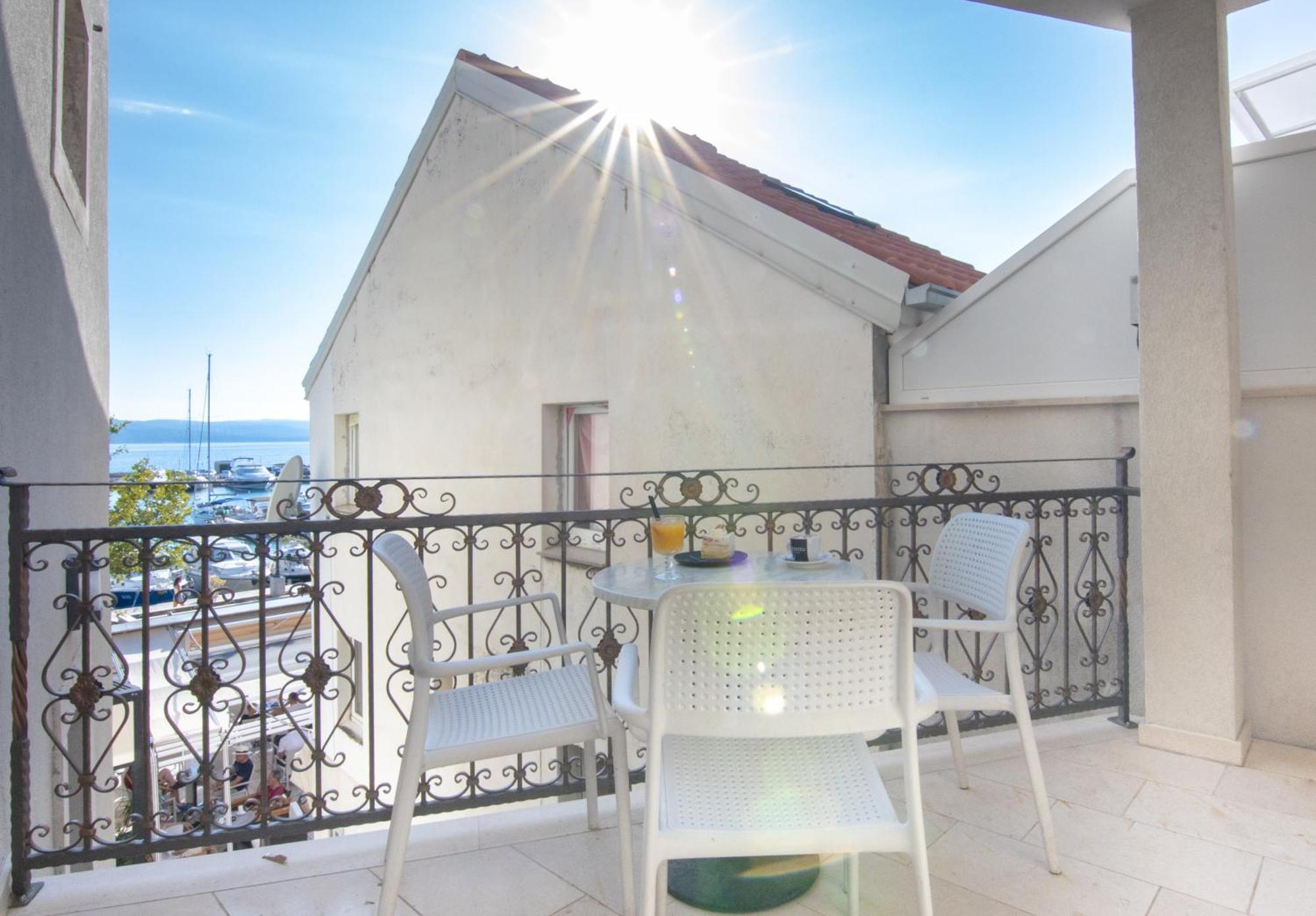 Bed & Breakfast Portun In The Center Baška Voda المظهر الخارجي الصورة