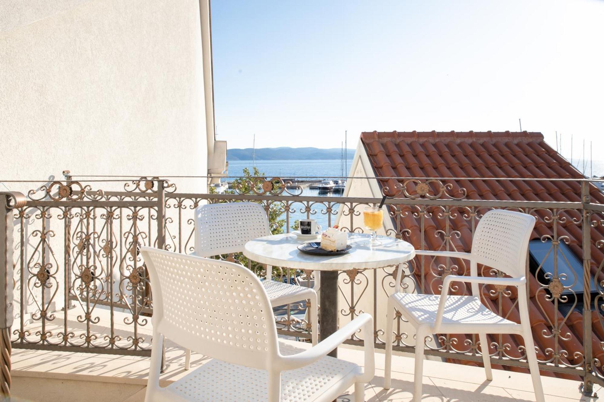 Bed & Breakfast Portun In The Center Baška Voda المظهر الخارجي الصورة
